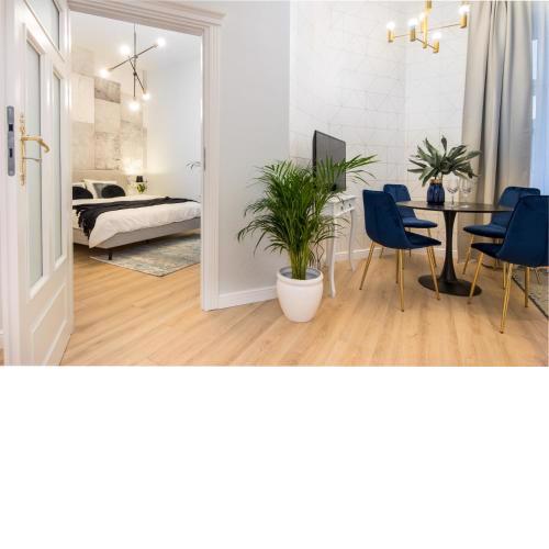 HOUSEHOST Apartment: Starowiślna Street 36/27