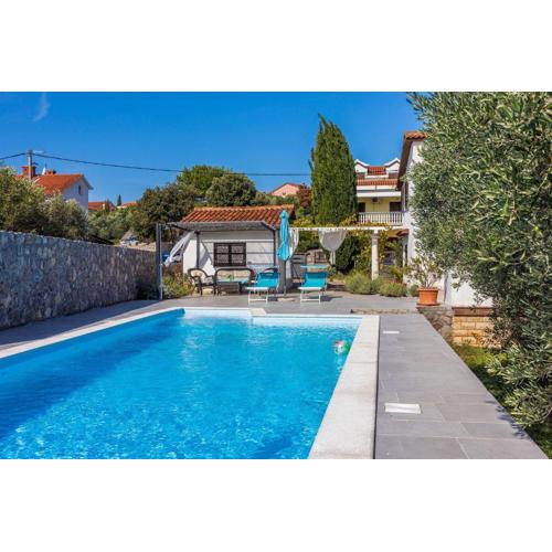 Hundefreundliche und strandnahe Villa mit Meerblick, Privatpool, Grill