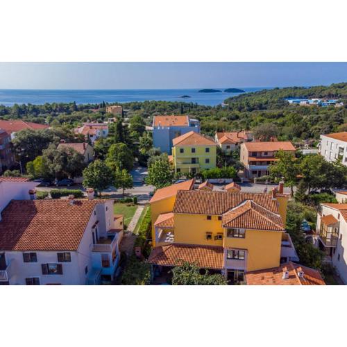 Hundefreundliches Apartment nur 10 Gehminuten zum Strand mit BBQ-Bereich, Klima, WiFi