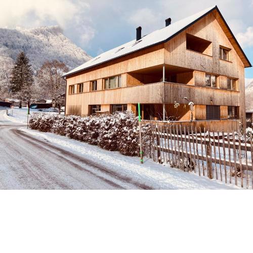 hus56