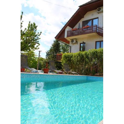 Ibolya Apartmanok
