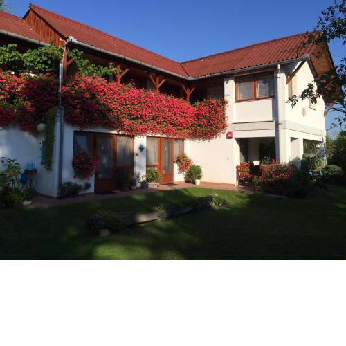Ida Rooms