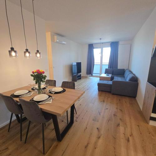 IMPERIAL apartment Albelli N,3 in centre-old town - private garage parking