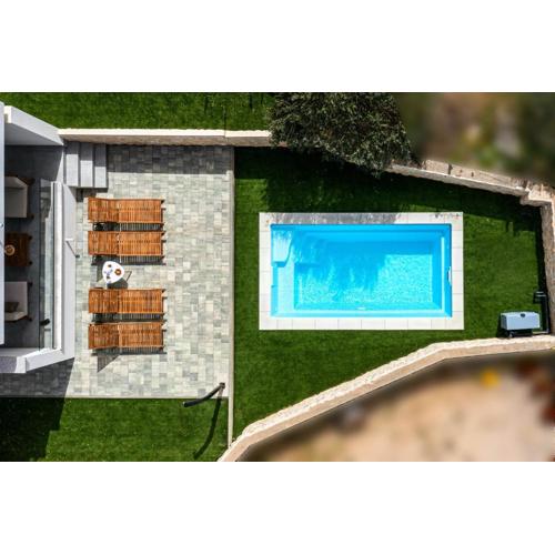 Imperial Apartment with Private Pool