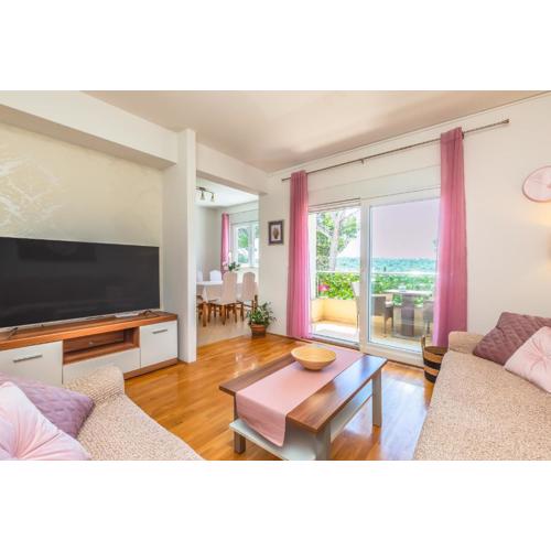Indigo Apartment