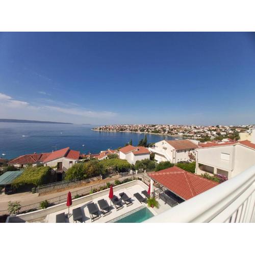 Infinity Pool, Stunning Sea View Terrace Ap3