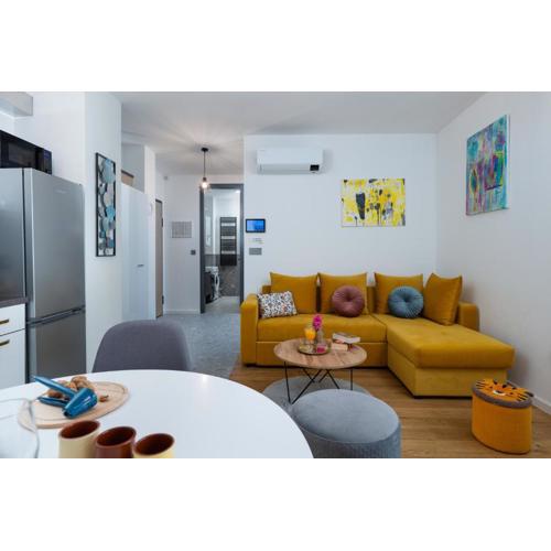 INNA Luxe Apartment with free parking