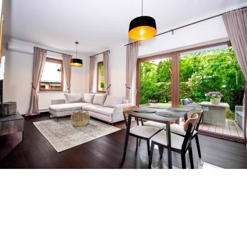 InPoint 2-bedrooms Apartment with private garden and free parking