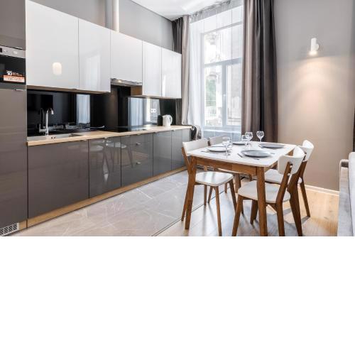 InshiApartments on Popovycha str 2