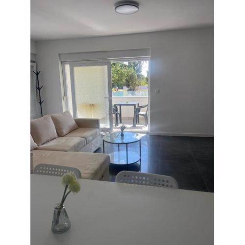 Inviting and bright 90 m2 residence with 4 balconies