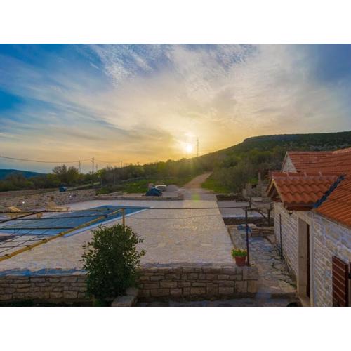 Irena Comfortable holiday residence