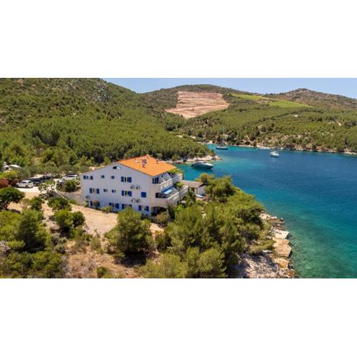 Island Breeze M - ZF Hvar