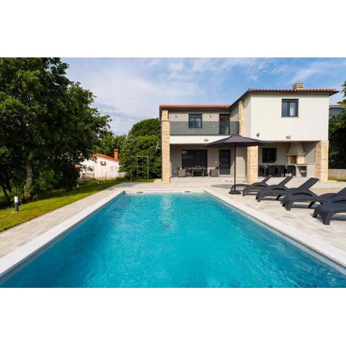 Istra 3 bedroom Villa & pool Retreat