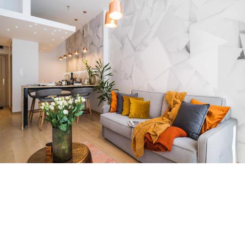 Ivory Apartment - LoftAffair