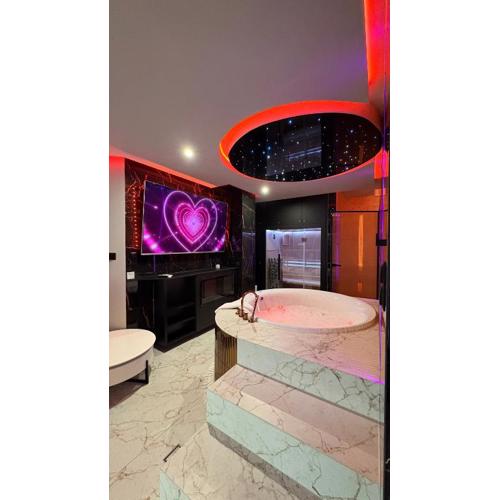 Jacuzzi Glass-House Wislane Tarasy with Sauna and Parking