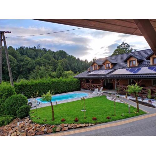 Jaśkowa Chata Bieszczady apartament z basenem