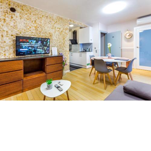 JessApart– Babka Tower Apartment