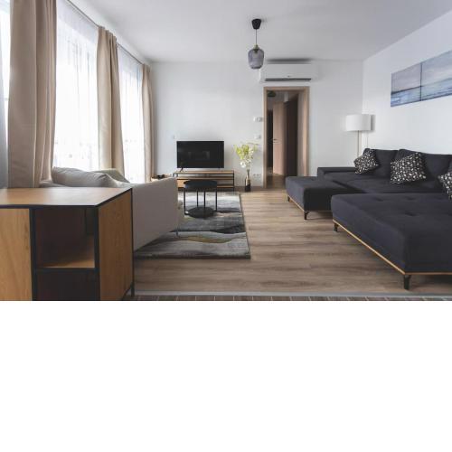 Jewish Quarter Hideaway with terrace and parking - 507