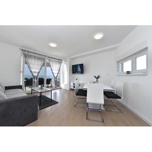 Jozy 2 modern sea view apartment