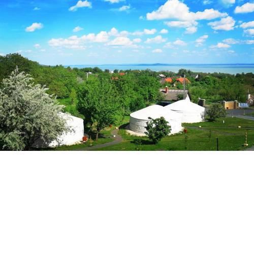 Jurta Hotel Balatongyörök