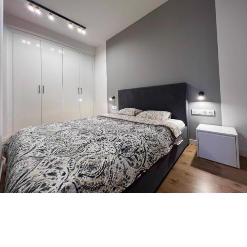 K22 Large Apart Slawinska 509