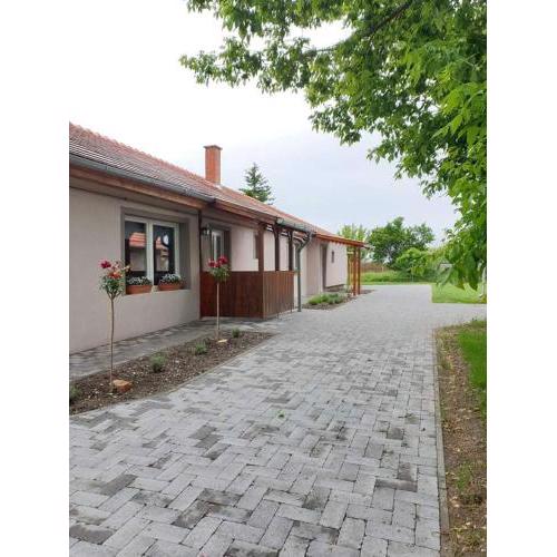 Kajári Apartmanház