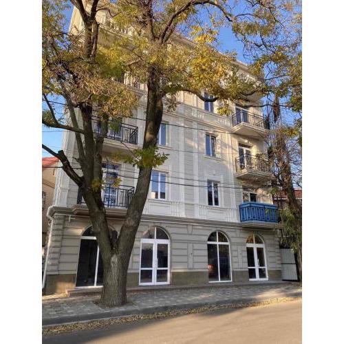 Kamanina Apartments
