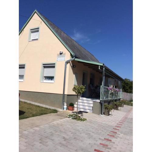 Kamilla Apartman