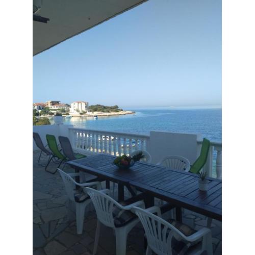 Kanica seaside apartment Roko 10 m from sea
