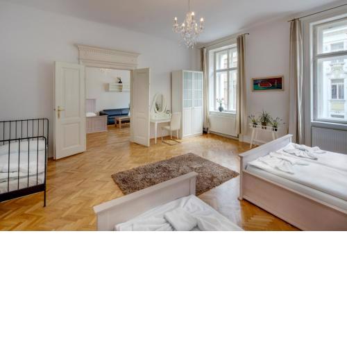Kaprova - Old Town Apartments