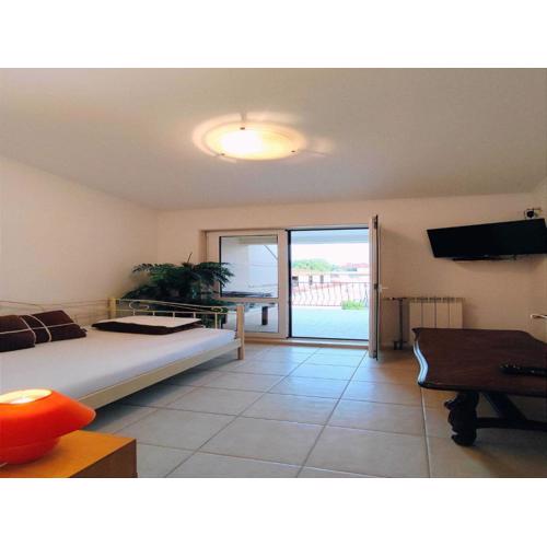 Kastel Stafilic Comfortable Apartments - Three Bedroom Apartment with Terrace