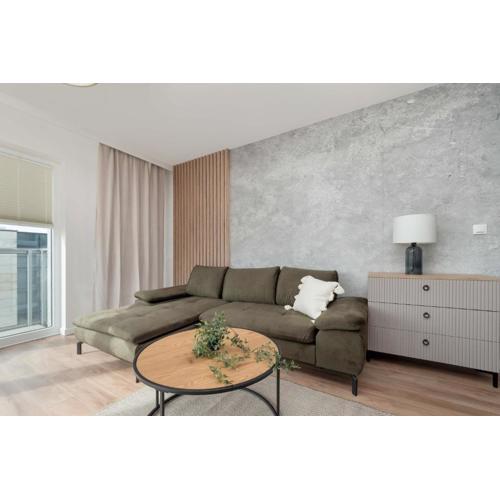Kilińskiego Prestigious Apartment with Parking by Renters Prestige