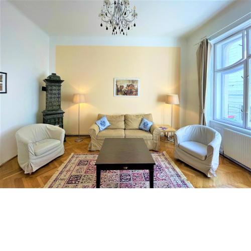 King Apartments | contactless check-in