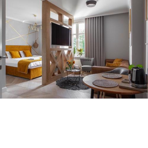 King Sobieski Apartments by OneApartments