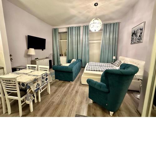 Kings main square Apartment