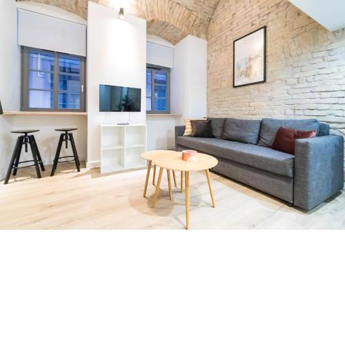 KIRÁLY DOWNTOWN STUDIO