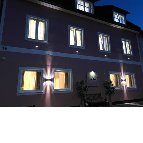 Kirschbaum Apartment