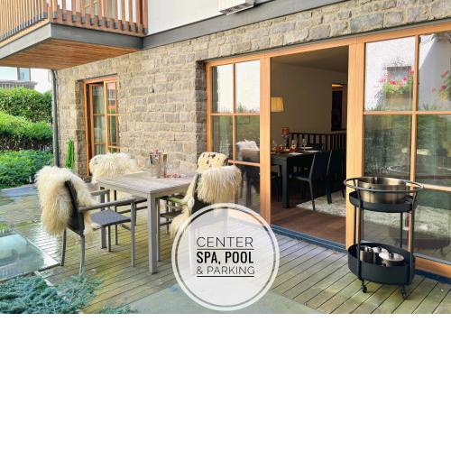 KITZ DELUXE SUITE 1 & 2 im Zentrum mit POOL, eigenem SPA & PARKEN by belle-stay