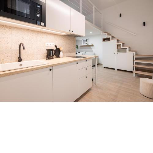 KL35- Boutique Apartments, Best Location. By BQA