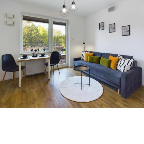 Klimatyczne Studio z Balkonem Warszawa by Noclegi Renters