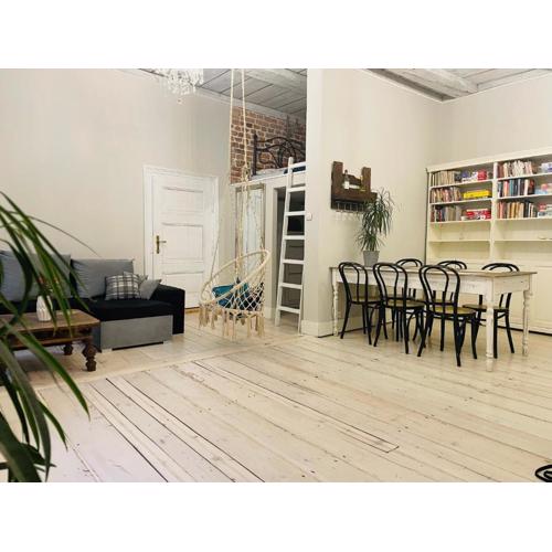 Klimatyczny apartament z kominkiem