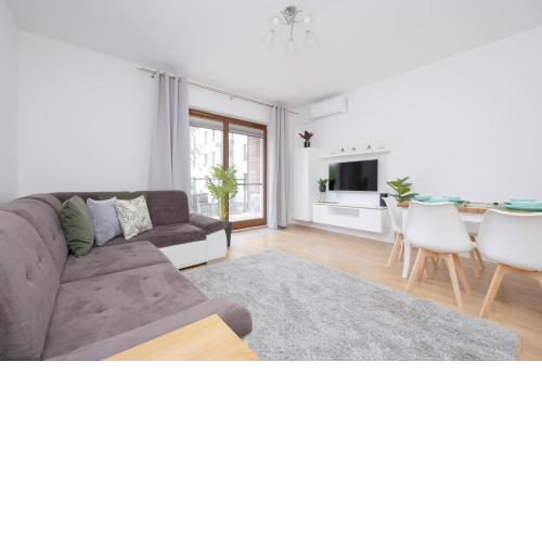 Klimatyzowany Apartament z Parkingiem w Stolicy by Noclegi Renters