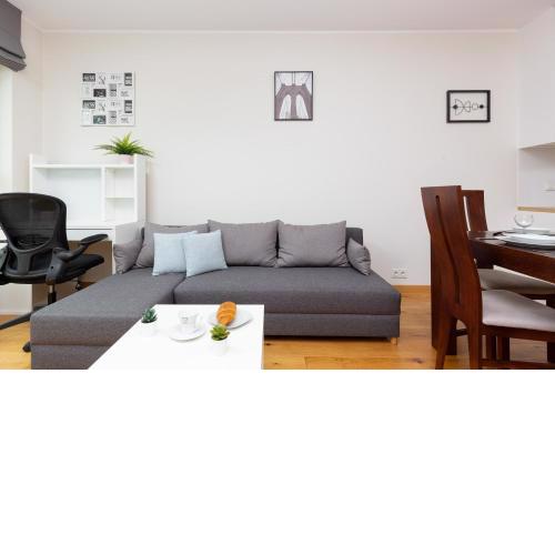 Kolorowy Gocław Apartment by Noclegi Renters