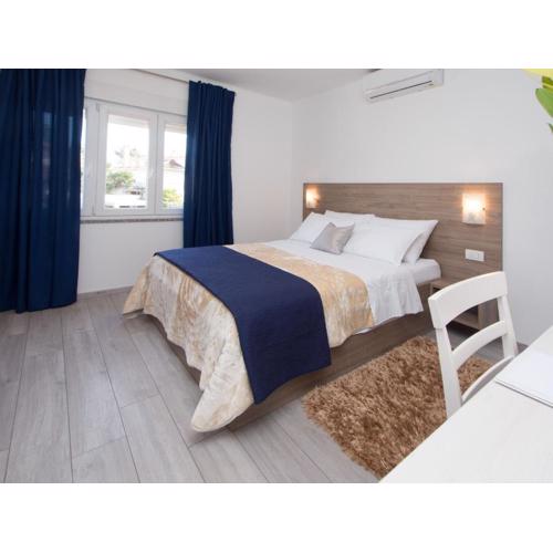 Komfortable Ferienwohnung Mit Terrasse Und Garten
