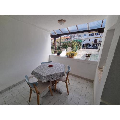 Komfortables Apartment in Rovinj und nur 500 Meter zum Strand mit privater Terrasse