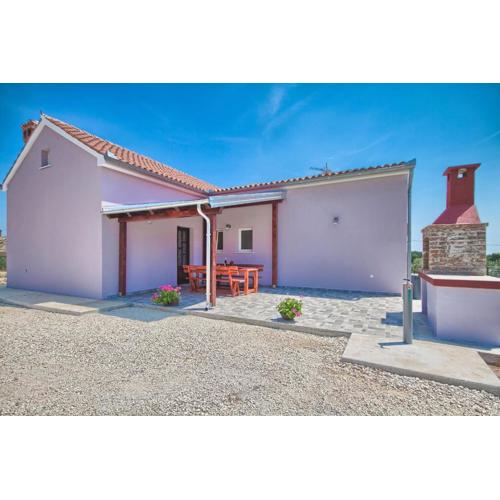 Komfortables Haus In Valtura Mit Grill Und Garten