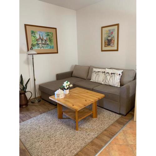 KŐNIG APARTMAN II.