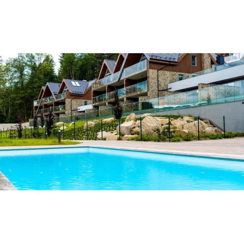 Kras Resort Apartament 110 z prywatnym jacuzzi i widokiem na góry