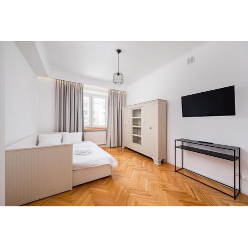 Krucza Heart of Warsaw Apartment