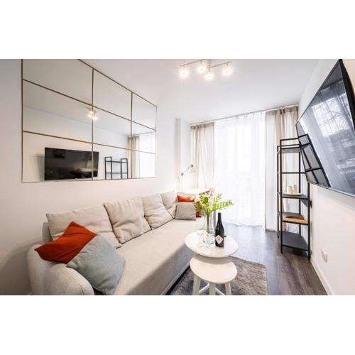 Krzyki Apt - Two Bedrooms, Workspaces - By Rentujemy
